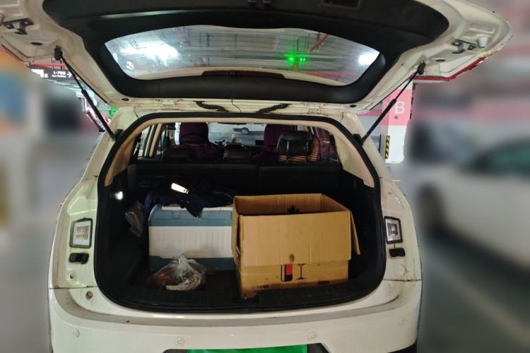 Used Baojun 560 2015 1.8L manual luxury version Trunk