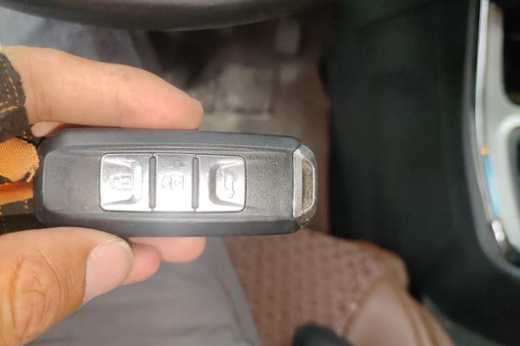 Used Baojun 560 2015 1.8L manual luxury version Vehicle Key