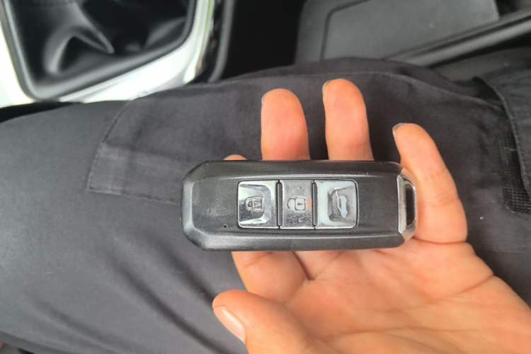 Used Baojun 560 2015 1.8L manual luxury version Vehicle Key