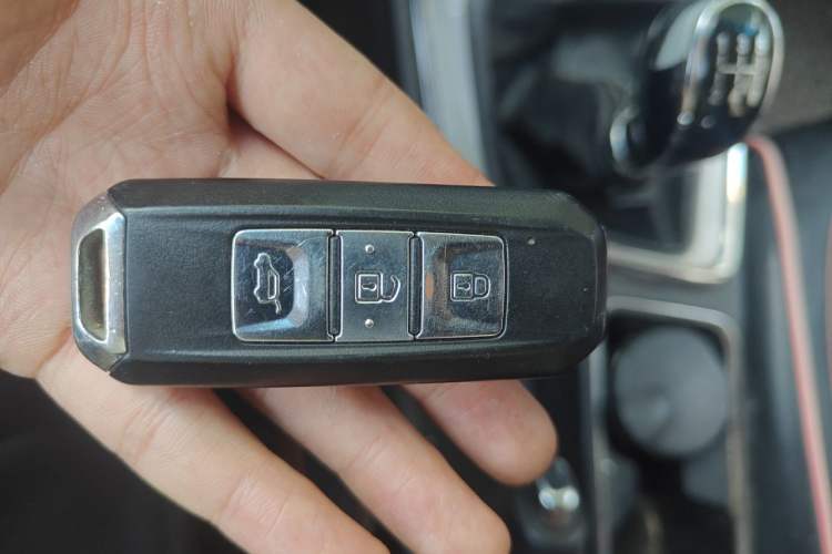Used Baojun 560 2015 1.8L manual luxury version Vehicle Key