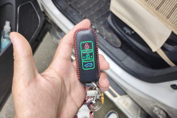 Used Baojun 560 2015 1.8L manual luxury version Vehicle Key