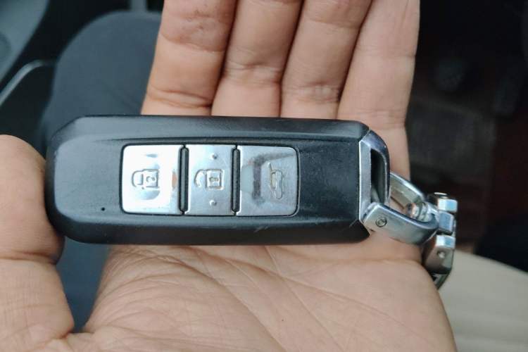 Used Baojun 560 2015 1.8L manual luxury version Vehicle Key