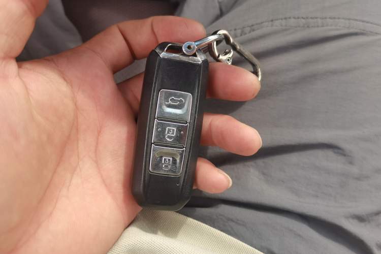 Used Baojun 560 2015 1.8L manual luxury version Vehicle Key
