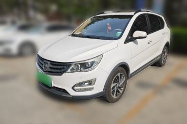 Used Baojun 560 2015 1.8L manual luxury version