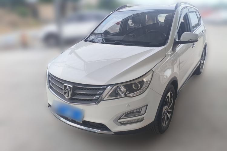 Used Baojun 560 2015 1.8L manual luxury version Guazi used car, China used car export, Used car for sale, Used cars, Cheapest cars for sale