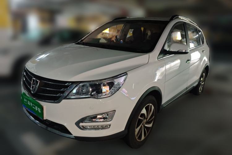Used Baojun 560 2015 1.8L manual luxury version Guazi used car, China used car export, Used car for sale, Used cars, Cheapest cars for sale