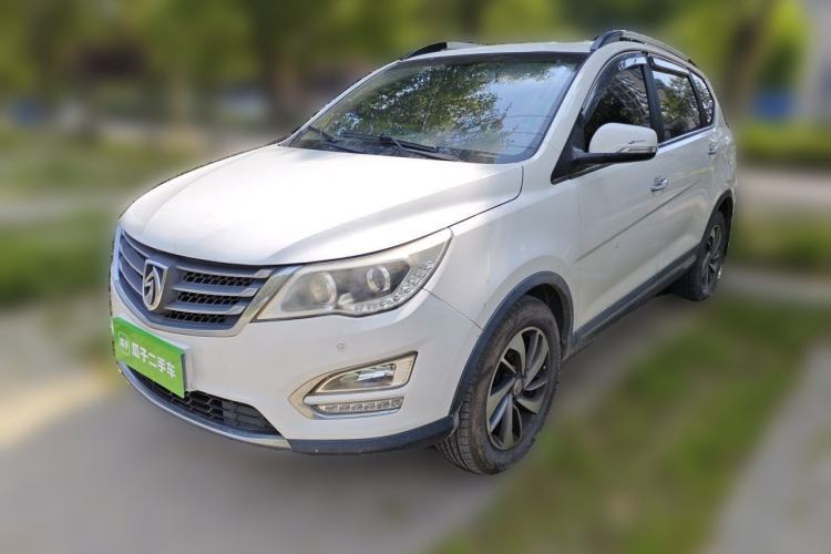 Used Baojun 560 2015 1.8L manual luxury version Guazi used car, China used car export, Used car for sale, Used cars, Cheapest cars for sale