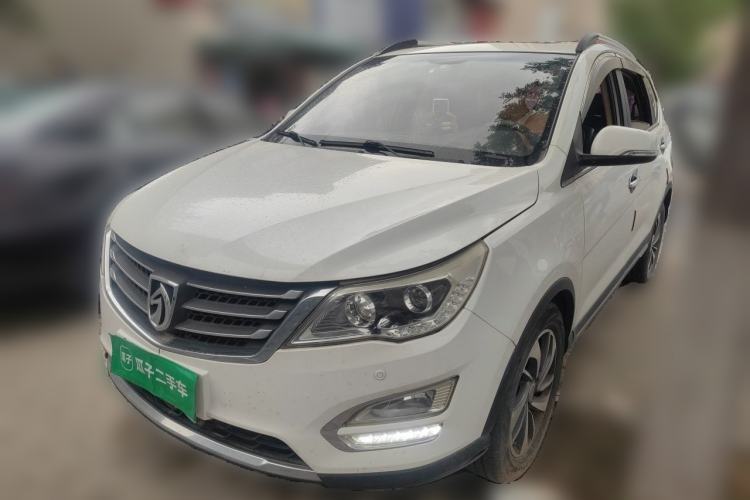 Baojun 560 2015 1.8L manual luxury version d’occasion Guazi used car, China used car export, Used car for sale, Used  cars, Cheapest cars for sale