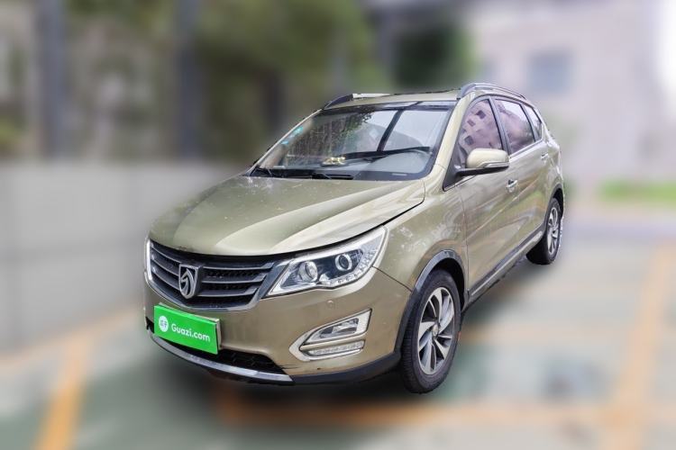 Used Baojun 560 2015 1.8L manual luxury version Guazi used car, China used car export, Used car for sale, Used cars, Cheapest cars for sale