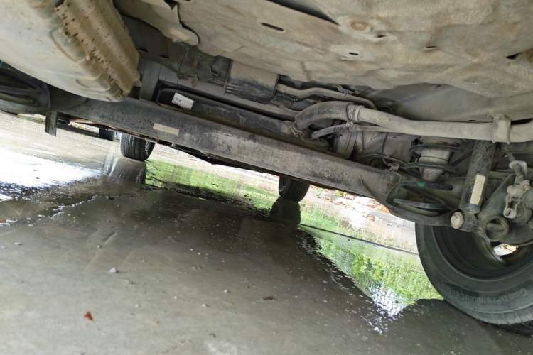 Used Baojun 560 2015 1.8L manual luxury version Chassis Rear