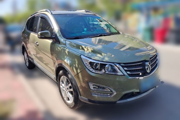 Used Baojun 560 2015 1.8L Manual Elite Edition Front Right 45 Deg
