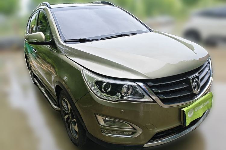 Used Baojun 560 2015 1.8L manual luxury version Front Right 45 Deg