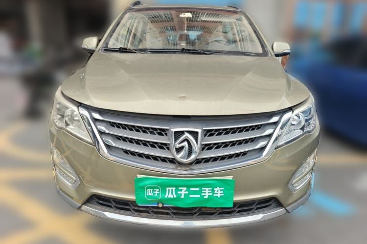 Used Baojun 560 2015 1.8L Manual Elite Edition Front