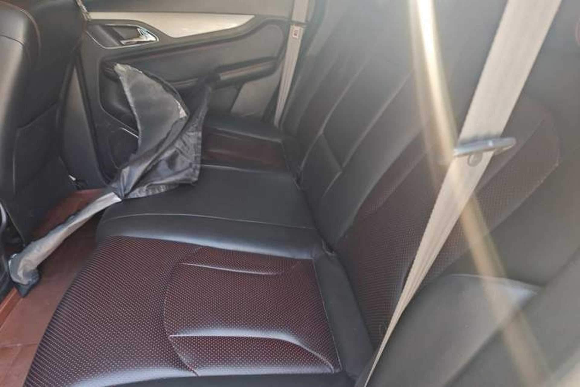 Used Baojun 560 2015 1.8L manual luxury version Left Rear Seat