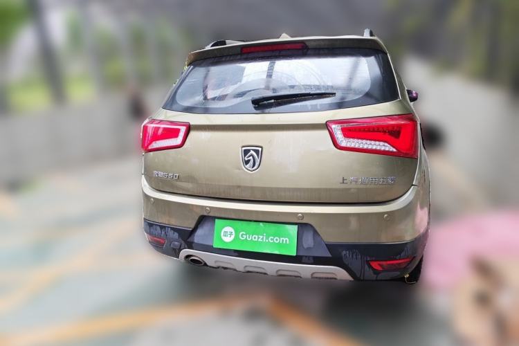 Used Baojun 560 2015 1.8L manual luxury version Rear