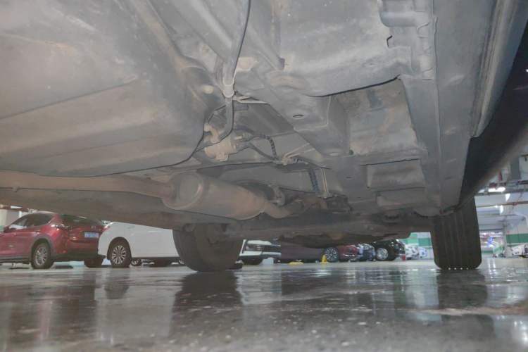 Used Baojun 560 2016 1.5T Manual Luxury Model Chassis Rear Right