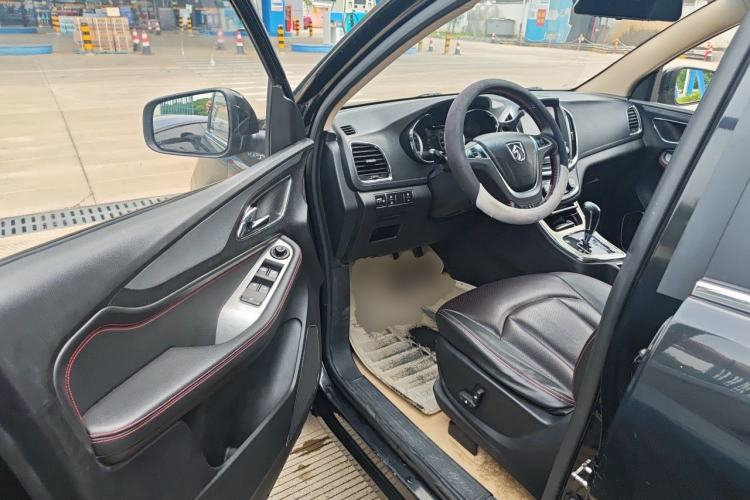 Used Baojun 560 2016 1.8L iAMT Luxury Model Driver Seat
