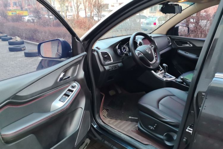 Used Baojun 560 2016 1.8L iAMT Luxury Model Driver Seat