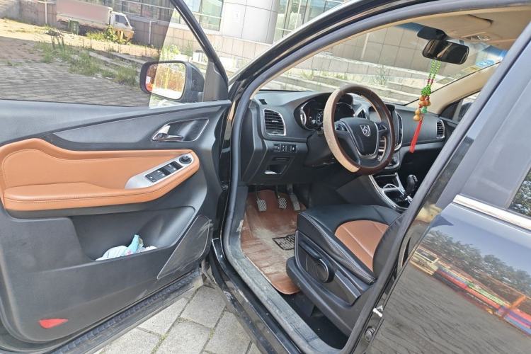 Used Baojun 560 2016 1.8L Manual Elite Edition Driver Seat