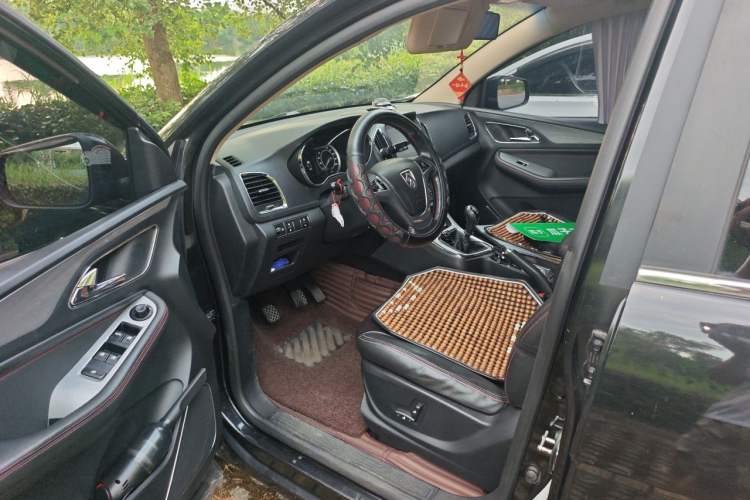 Used Baojun 560 2016 1.8L Manual Luxury Edition Driver Seat