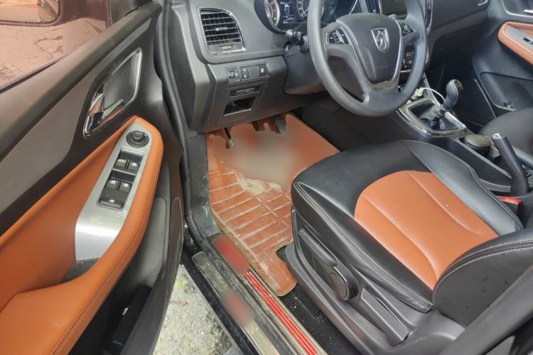 Used Baojun 560 2016 1.8L Manual Elite Edition Driver Seat
