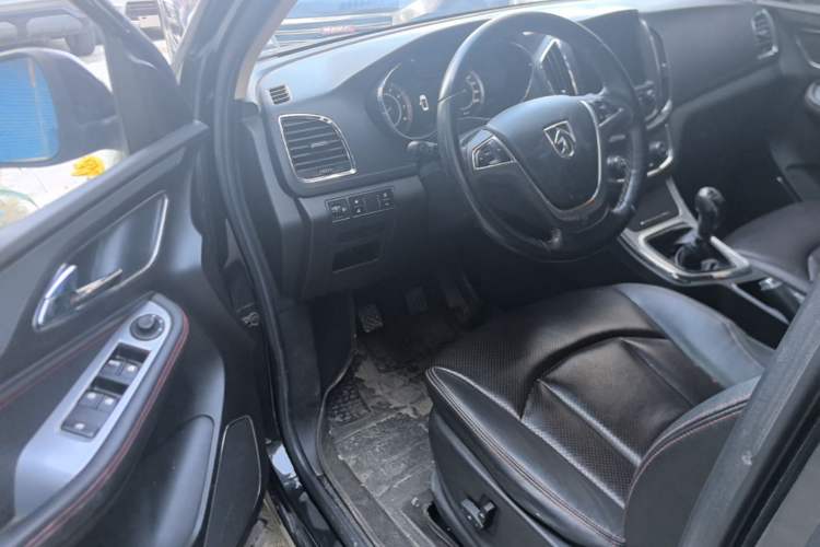 Used Baojun 560 2016 1.8L Manual Luxury Edition Driver Seat