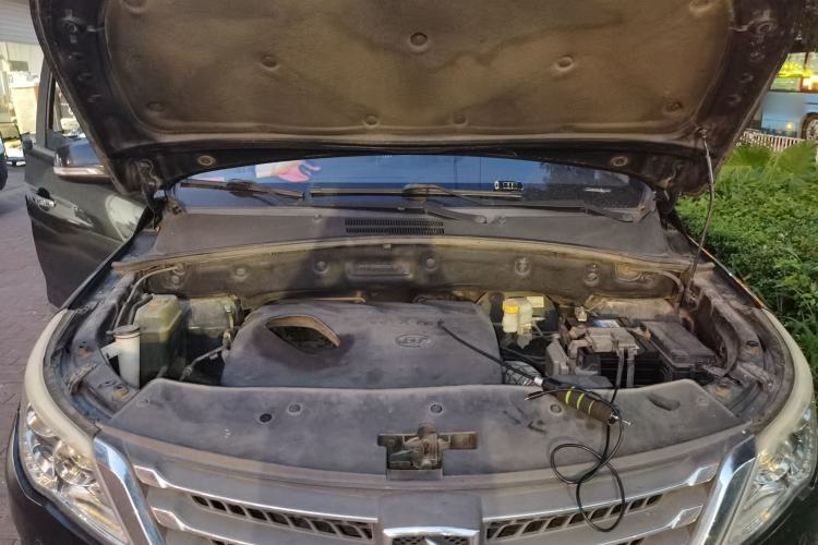 Used Baojun 560 2016 1.8L iAMT Luxury Model Engine Bay