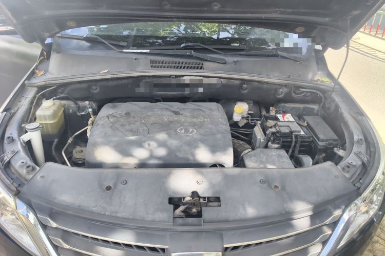 Used Baojun 560 2016 1.8L iAMT Luxury Model Engine Bay