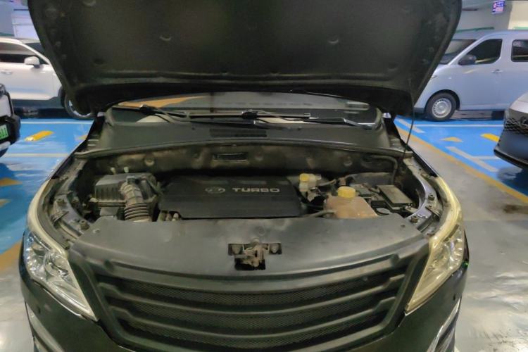 Used Baojun 560 2016 1.5T Manual Luxury Model Engine Bay