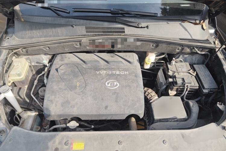 Used Baojun 560 2016 1.8L Manual Luxury Edition Engine Bay
