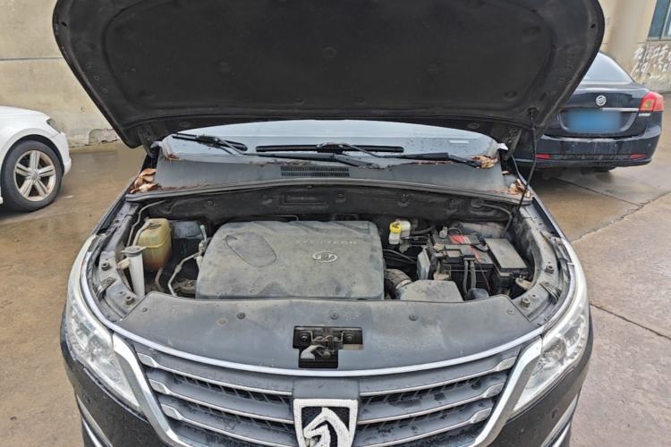 Used Baojun 560 2016 1.8L Manual Luxury Edition Engine Bay