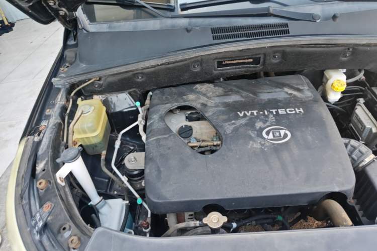 Used Baojun 560 2016 1.8L Manual Luxury Edition Engine Bay Right