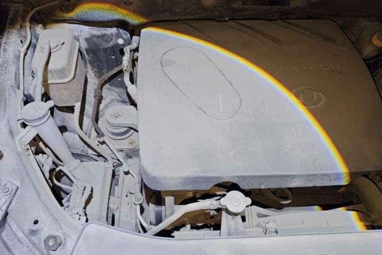 Used Baojun 560 2016 1.8L iAMT Luxury Model Engine Bay Right