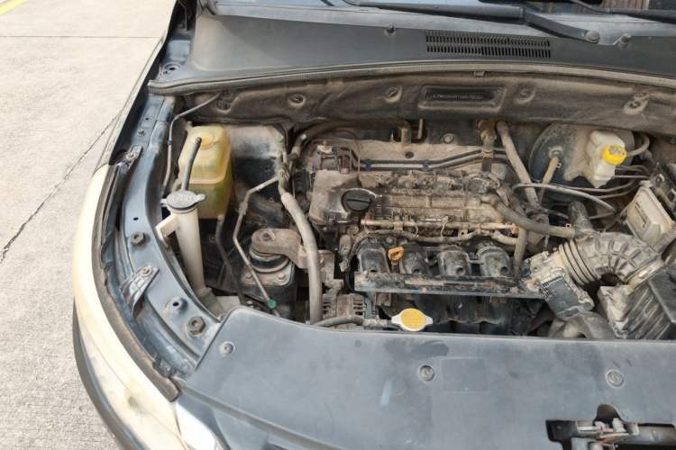 Used Baojun 560 2016 1.8L Manual Elite Edition Engine Bay Right