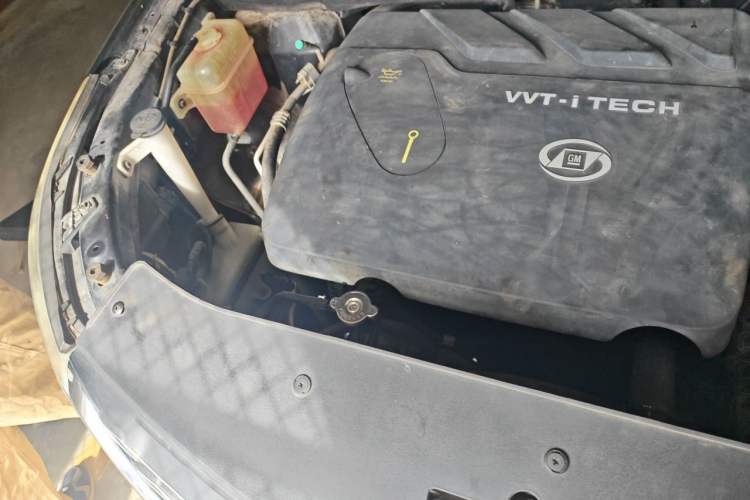 Used Baojun 560 2016 1.8L Manual Luxury Edition Engine Bay Right