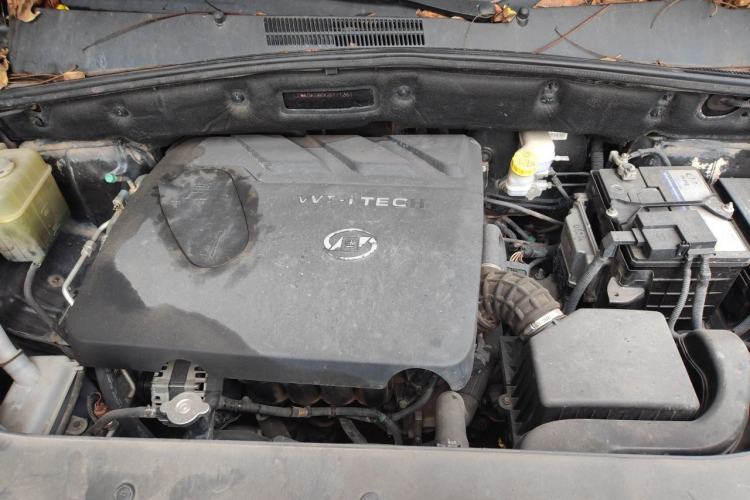 Used Baojun 560 2016 1.8L iAMT Luxury Model Engine Bay