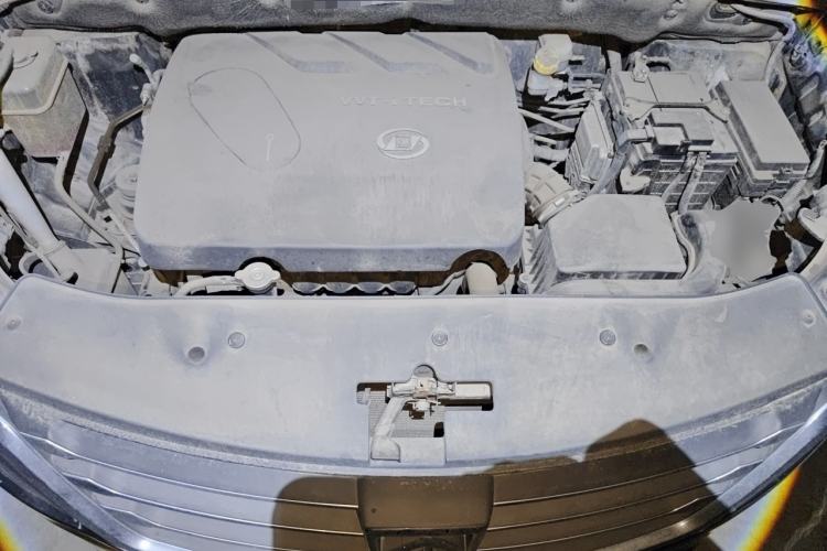 Used Baojun 560 2016 1.8L iAMT Luxury Model Engine Bay
