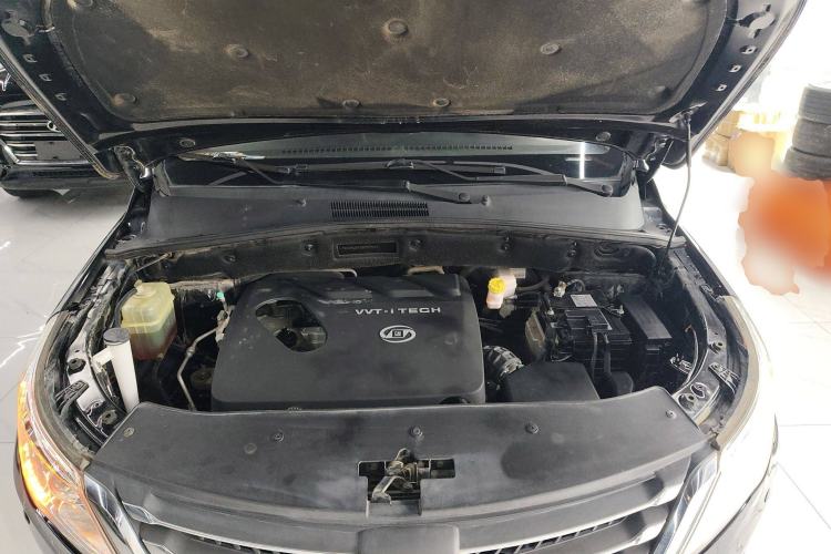 Used Baojun 560 2016 1.8L Manual Luxury Edition Engine Bay