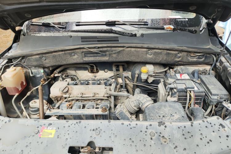 Used Baojun 560 2016 1.8L Manual Value Edition Engine Bay