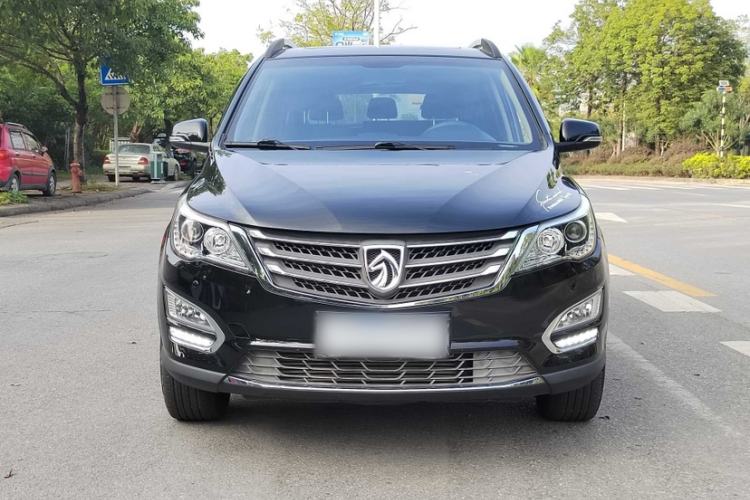 Used Baojun 560 2016 1.5T Manual Luxury Model Exterior 1