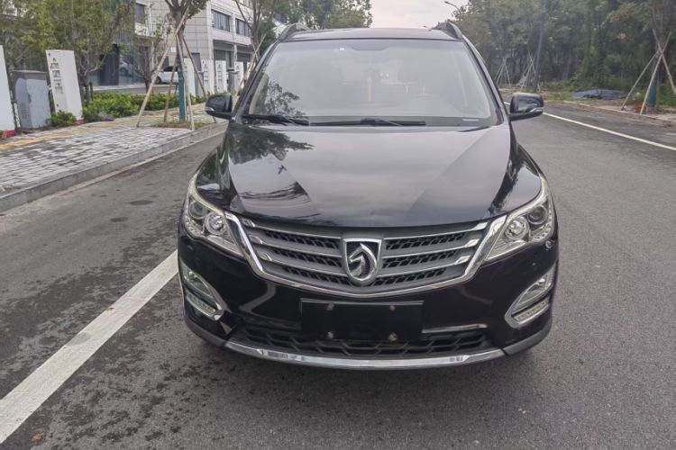 Used Baojun 560 2016 1.8L iAMT Luxury Model Exterior 1