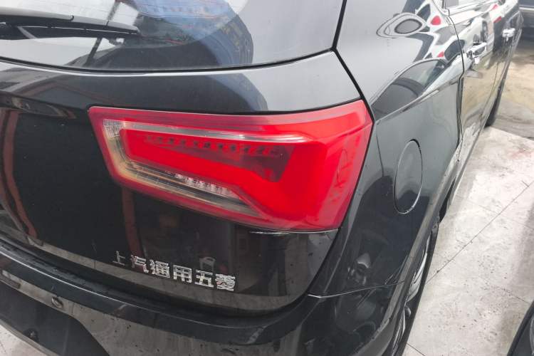 Used Baojun 560 2016 1.8L iAMT Luxury Model Exterior 2