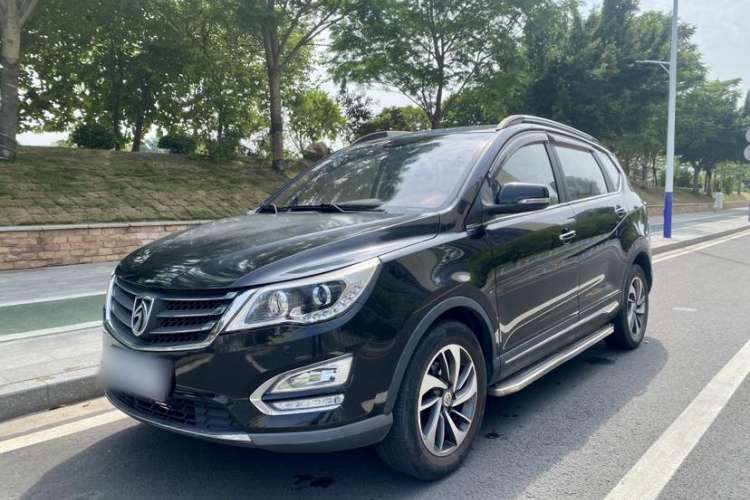 Used Baojun 560 2016 1.8L Manual Luxury Edition Exterior 2