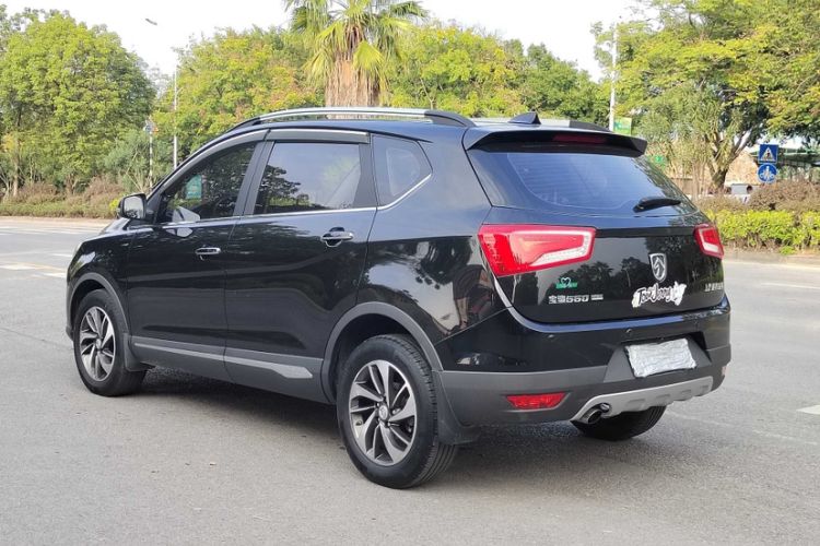 Used Baojun 560 2016 1.5T Manual Luxury Model Exterior 3