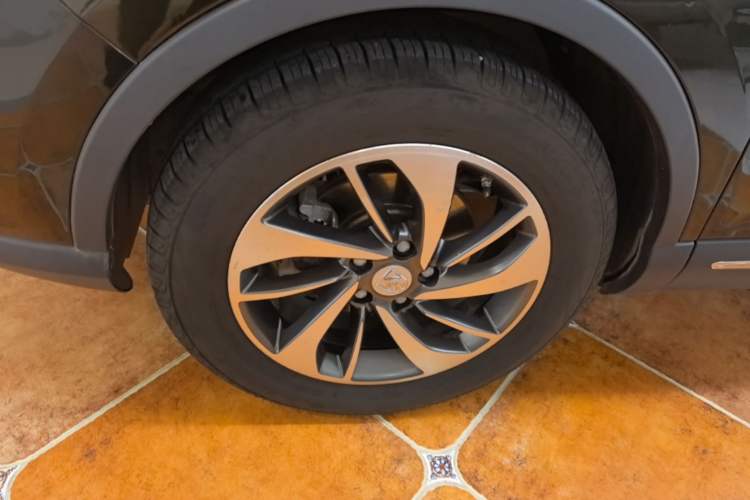 Used Baojun 560 2016 1.8L iAMT Luxury Model Exterior 4