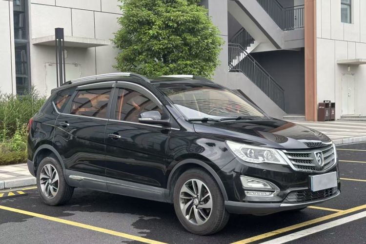 Used Baojun 560 2016 1.5T Manual Luxury Model Exterior 8
