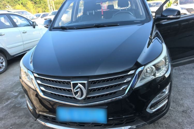Used Baojun 560 2016 1.8L iAMT Luxury Model Front