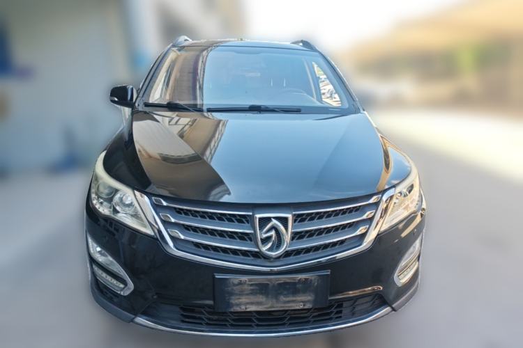 Used Baojun 560 2016 1.8L Manual Luxury Edition Front