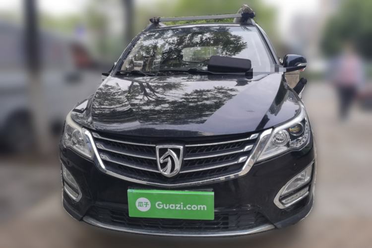 Used Baojun 560 2016 1.8L Manual Luxury Edition Front