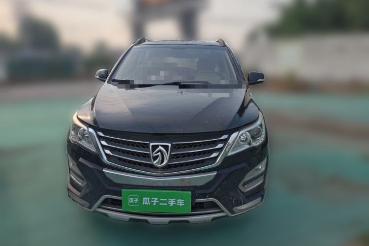 Used Baojun 560 2016 1.8L Manual Luxury Edition Front